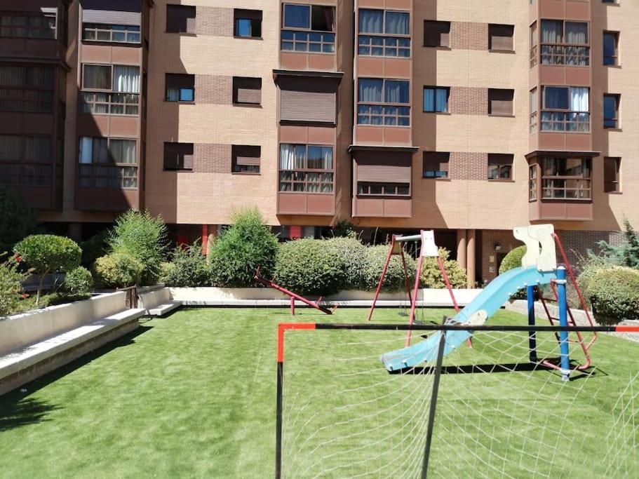Apartament Madrid Wanda Aeropuerto Ifema Plenilunio Dy Zewnętrze zdjęcie